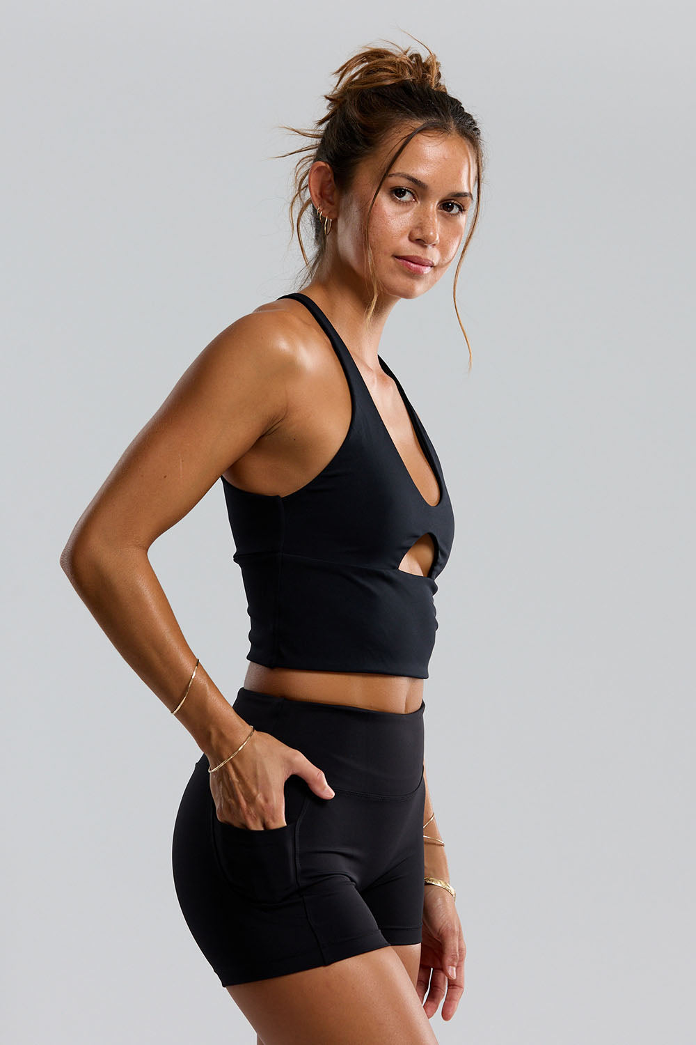Benoa Active 2.5" Booty Shorts in Black