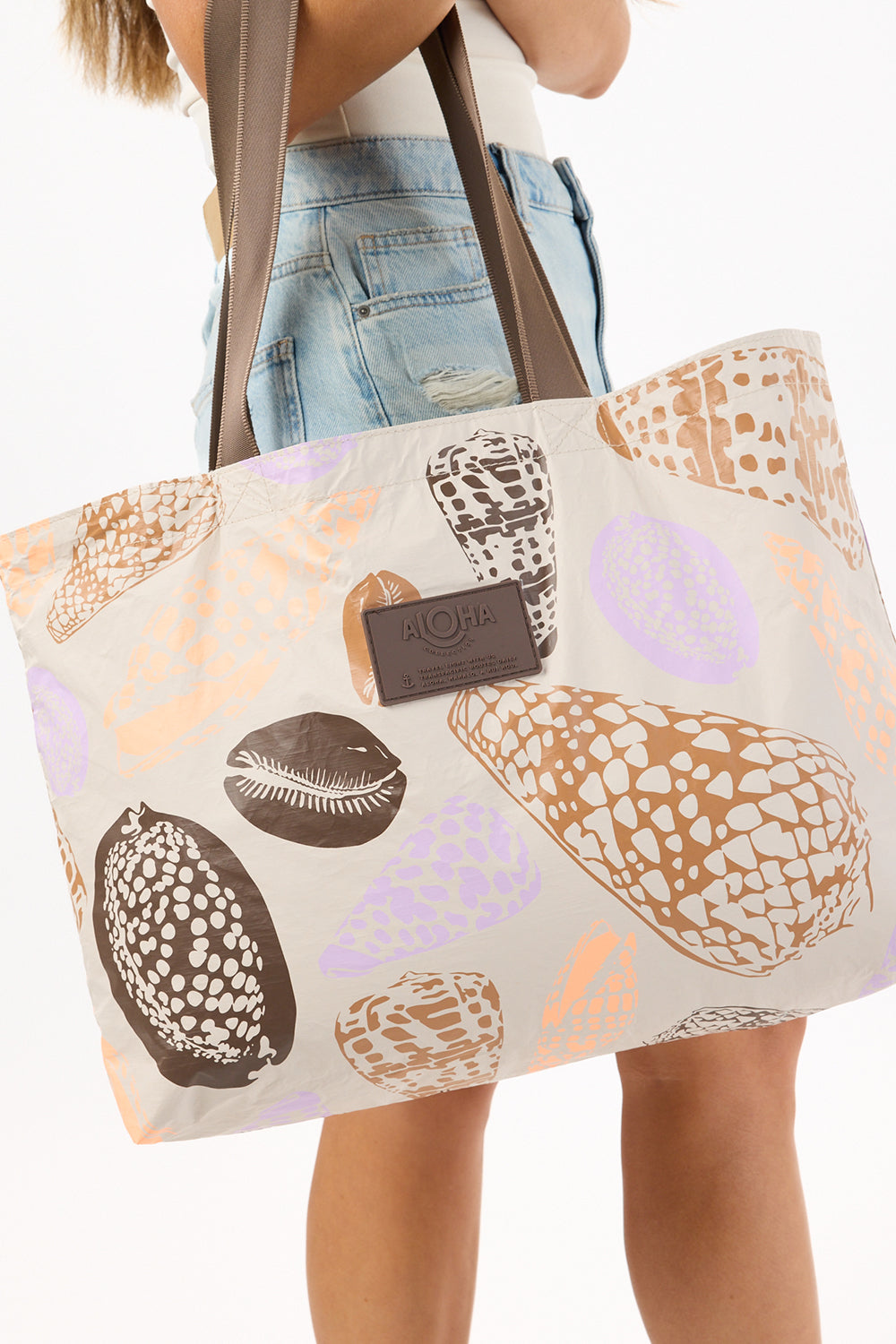 ALOHA Collection Holoholo Shoreline in Sandstone- Last One