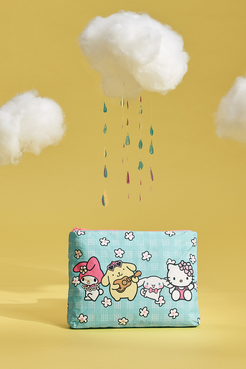 ALOHA Collection HELLO KITTY Palaka Friends Mid Pouch in Blue Skies