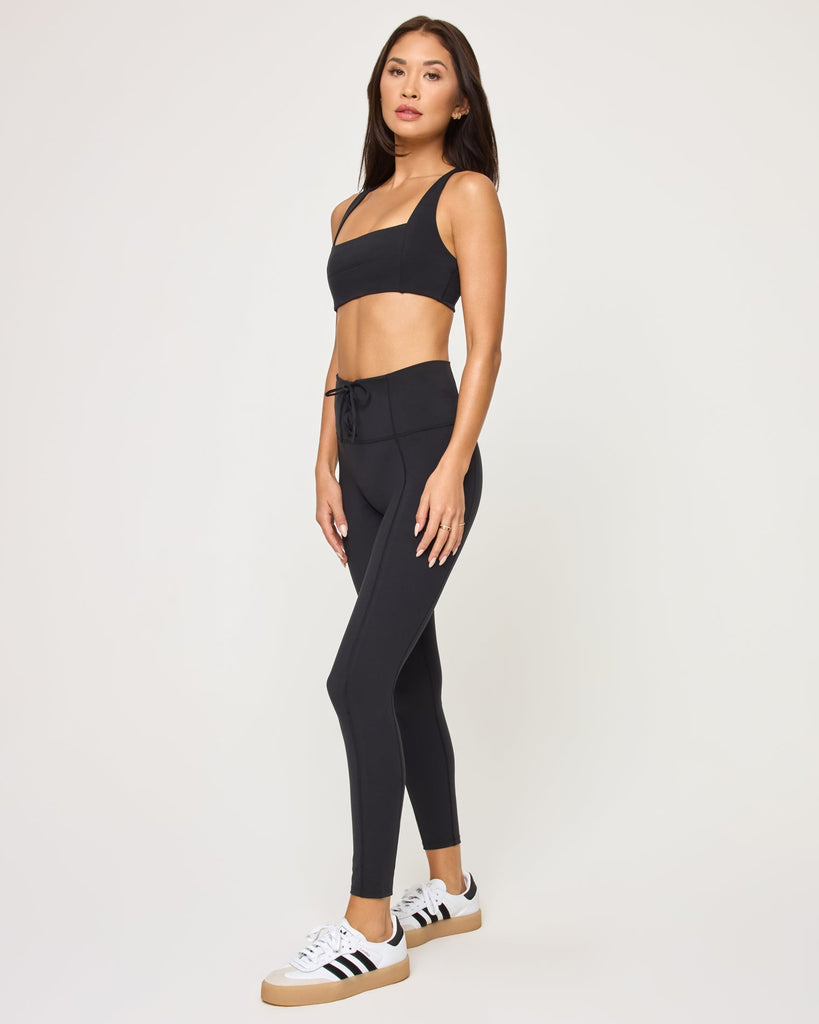 Black | Model: Jocelyn (size: S)