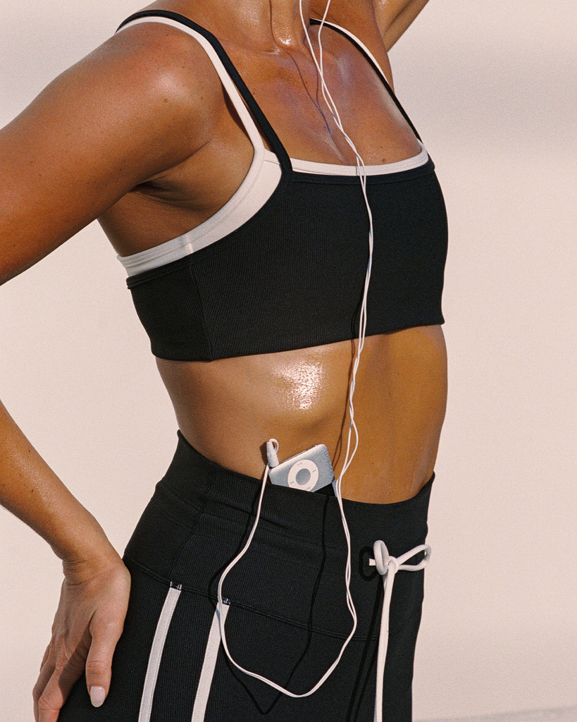 Black Cream | Badge:New Arrival_#B2AC88_#ffffff'