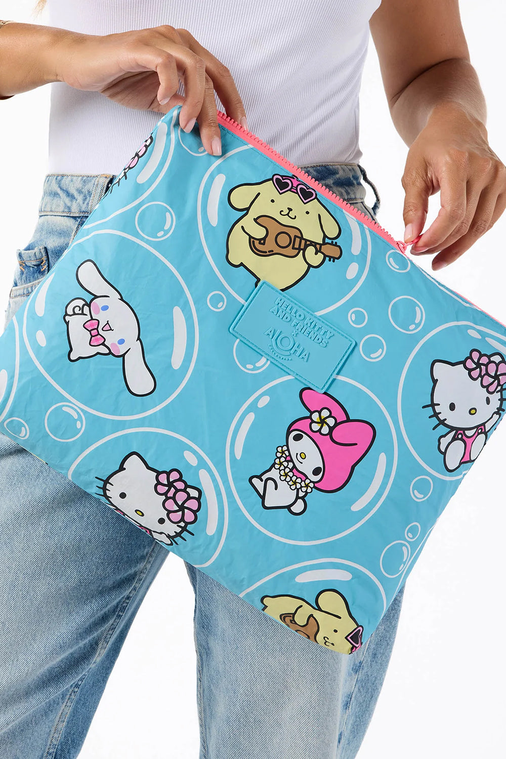 ALOHA Collection HELLO KITTY Bubbles Max in Blue Skies