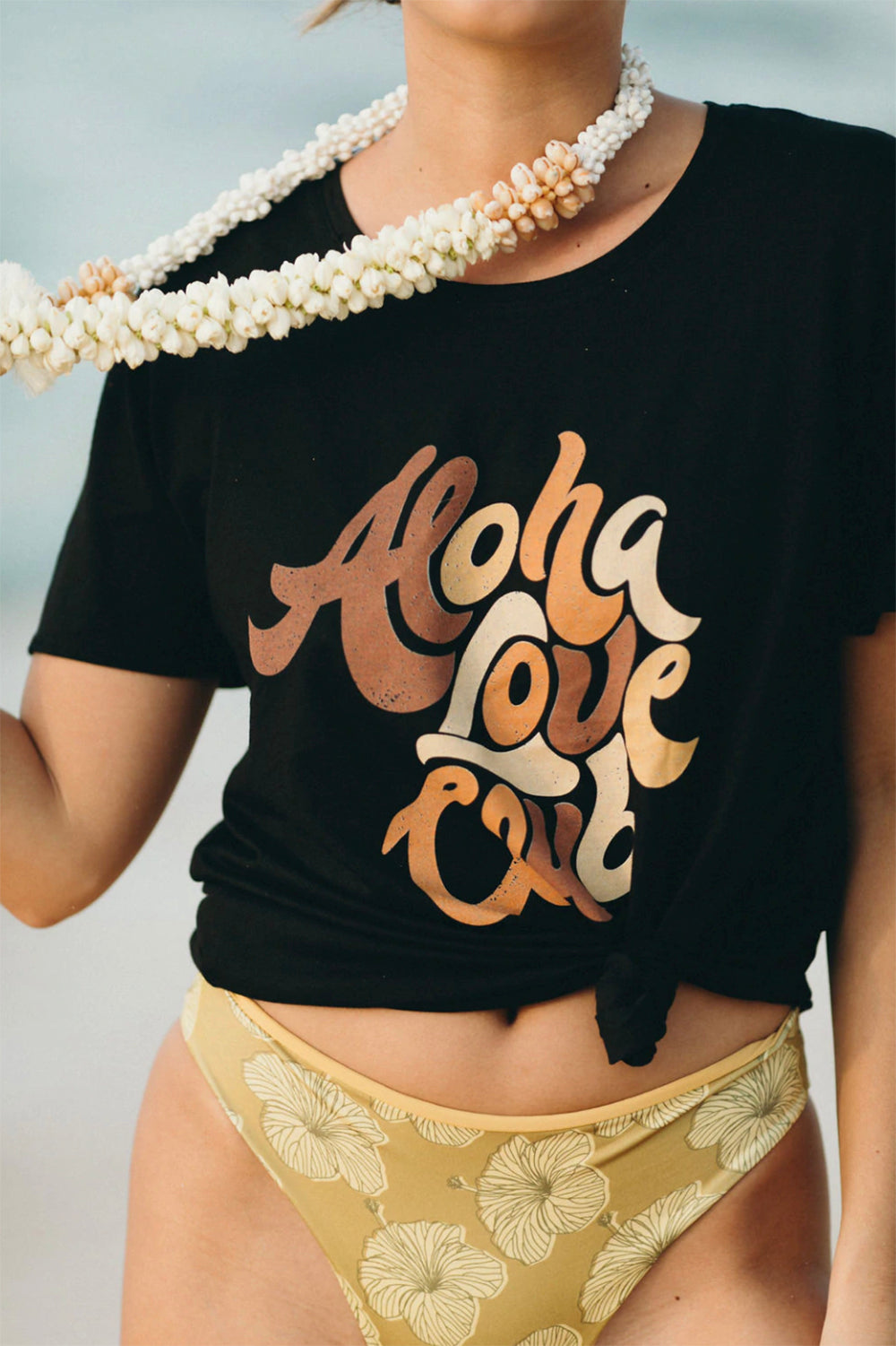 Dolkii Tee Aloha Love Club '19 in Lava Black